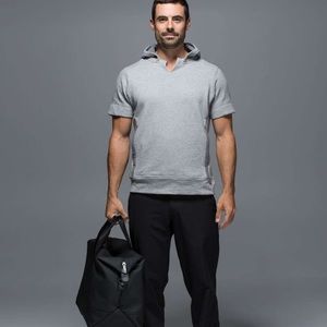 lululemon Bodhi Short Sleeve Sweatshirt - Men’s S - Grey